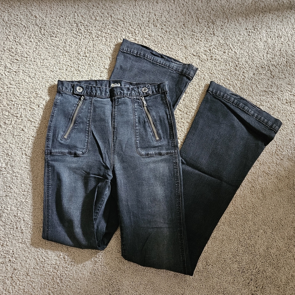 BDG Black Zip Flare Jeans (size 27)